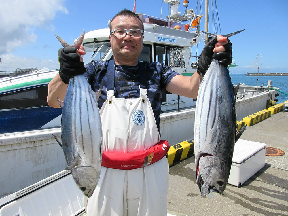 釣りを満喫する院長