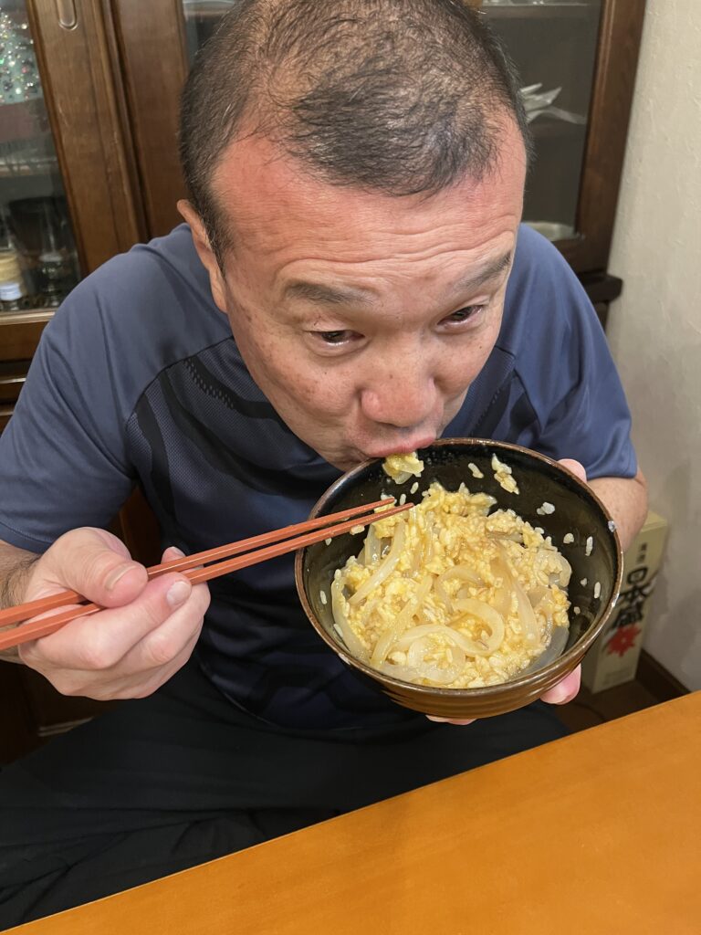 ヤリイカ丼を食らう。