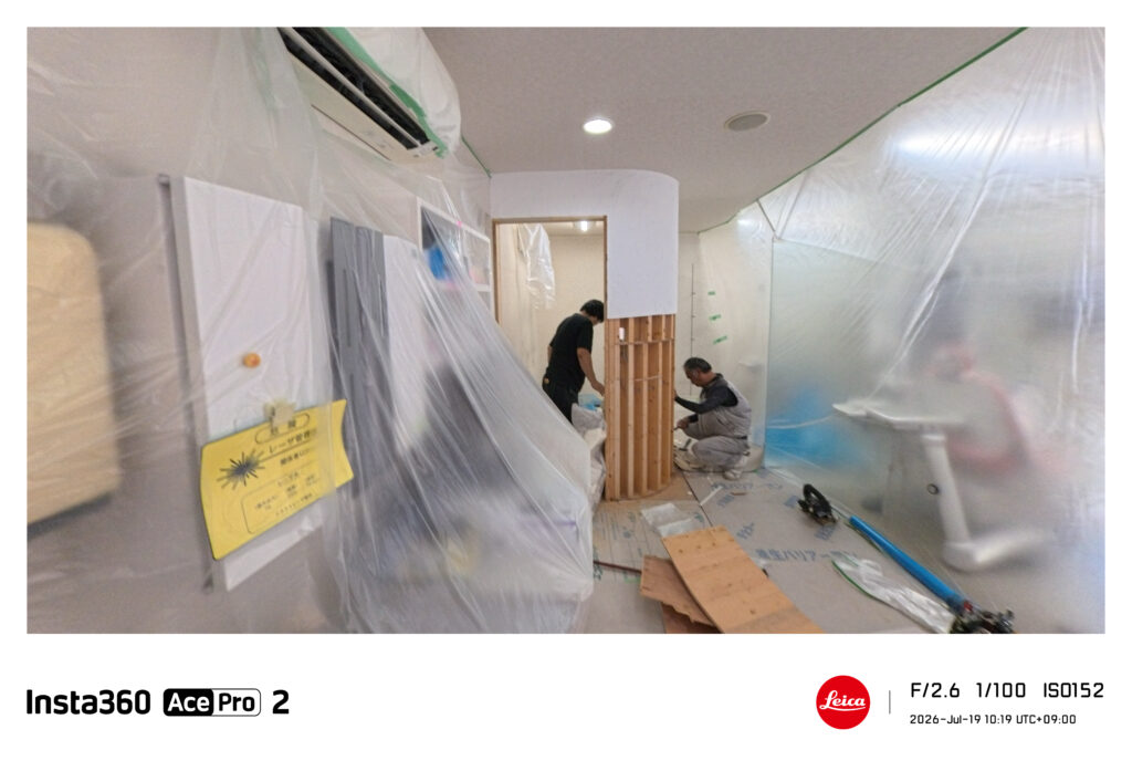 院長室壁の取り壊し